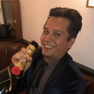 Meet your Posher, Victor